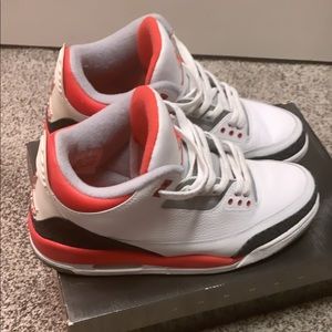 Air Jordan 3 fire red